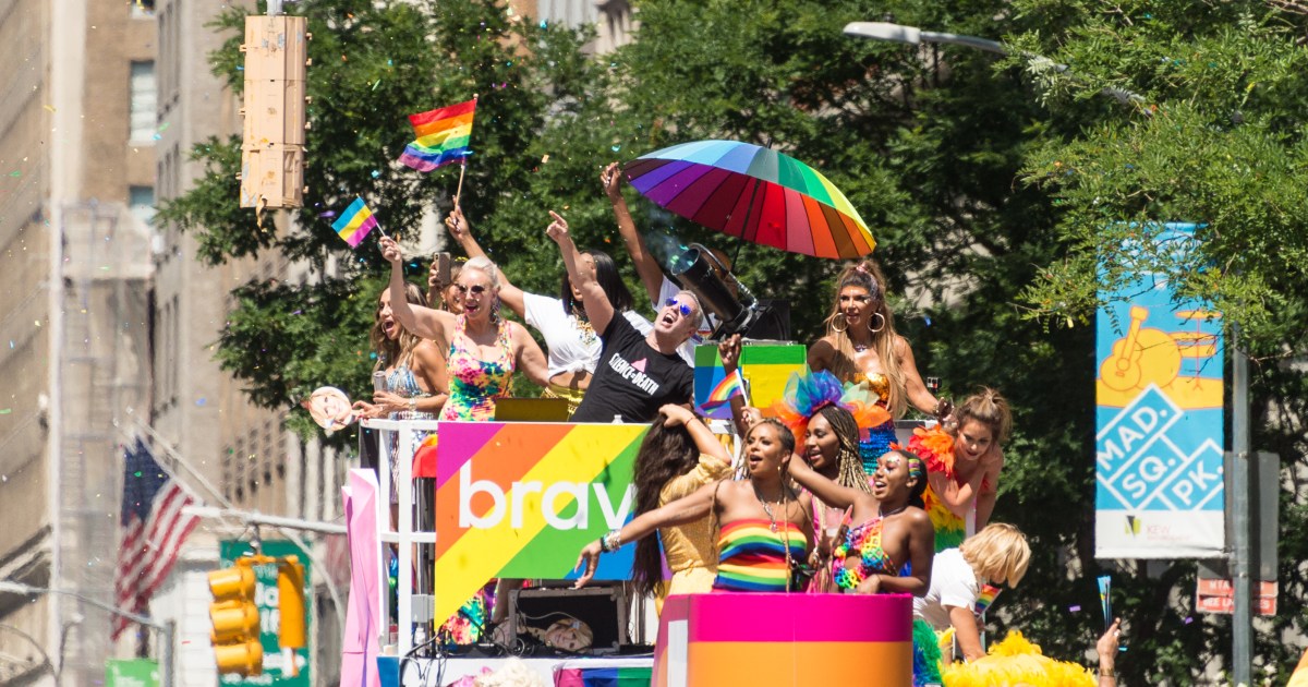 חוגגים את כוכבי ה-LGBTQ+ של Bravo בחודש הגאווה 2024